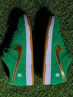 Nike SB Dunk Low St. Patricks Day 2022 Size 12